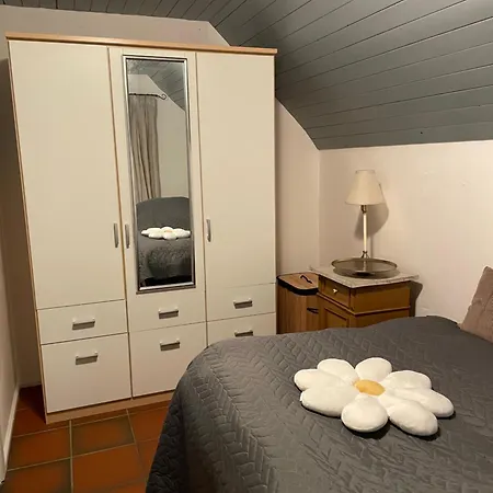アパート Reetdachhaus Am Ostfrisland Niederdorla