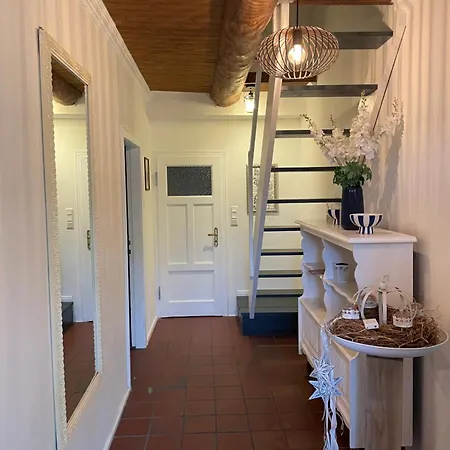 Διαμέρισμα Reetdachhaus Am Ostfriesland *